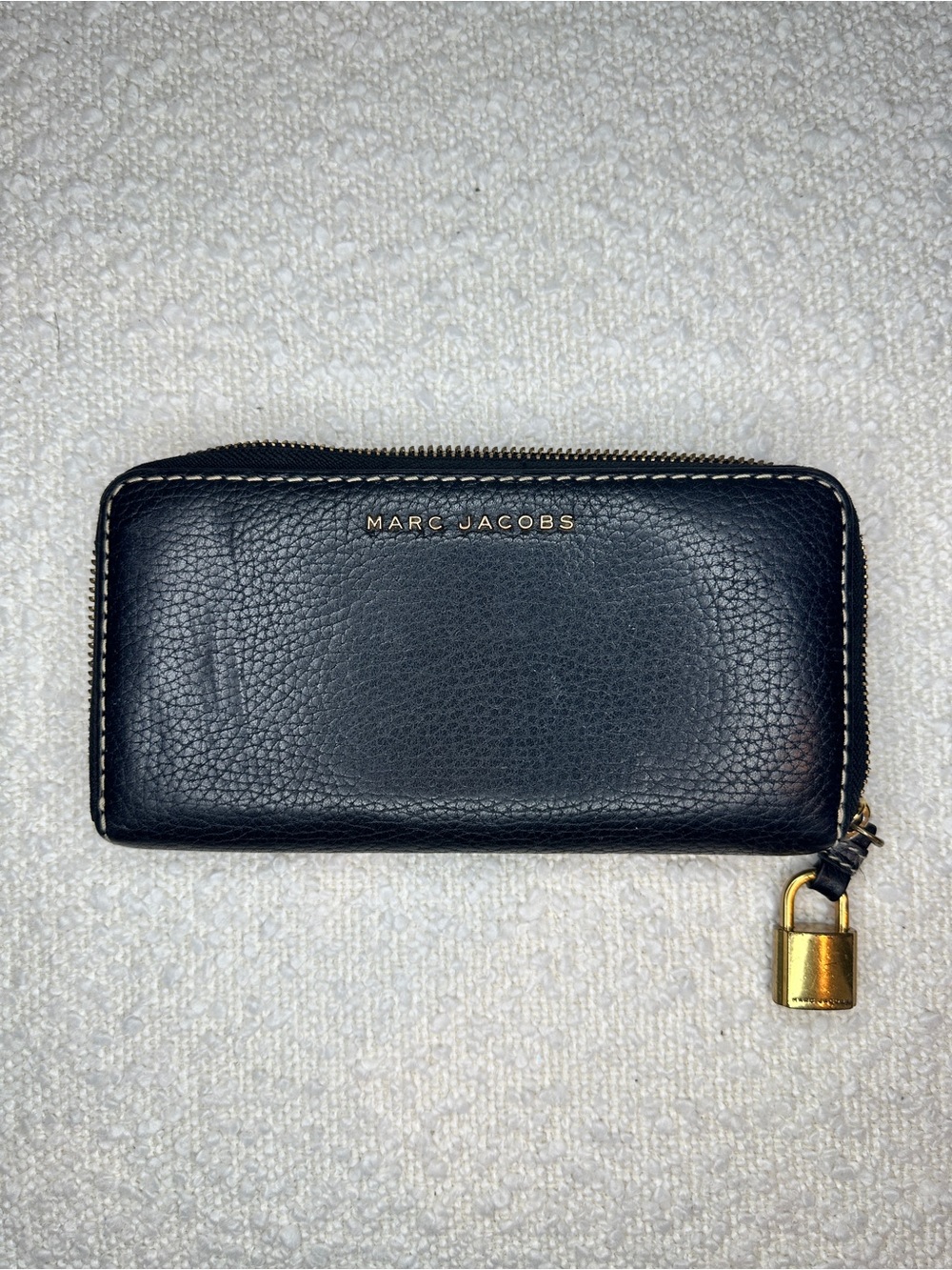 Marc Jacobs Black Pebbled Leather Zip Around Wallet Gold Hardware